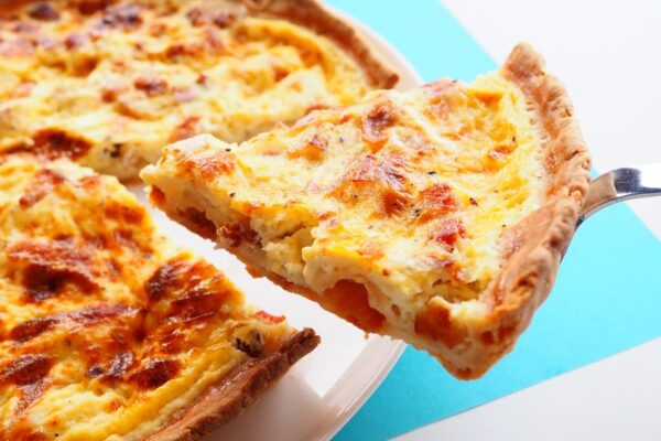 So bereiten Sie eine leichtere Quiche Lorraine zu, die genauso lecker ist wie das traditionelle Rezept