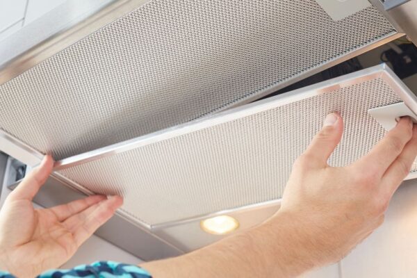Warum Sie Ihre Dunstabzugshaube regelmäßig reinigen sollten